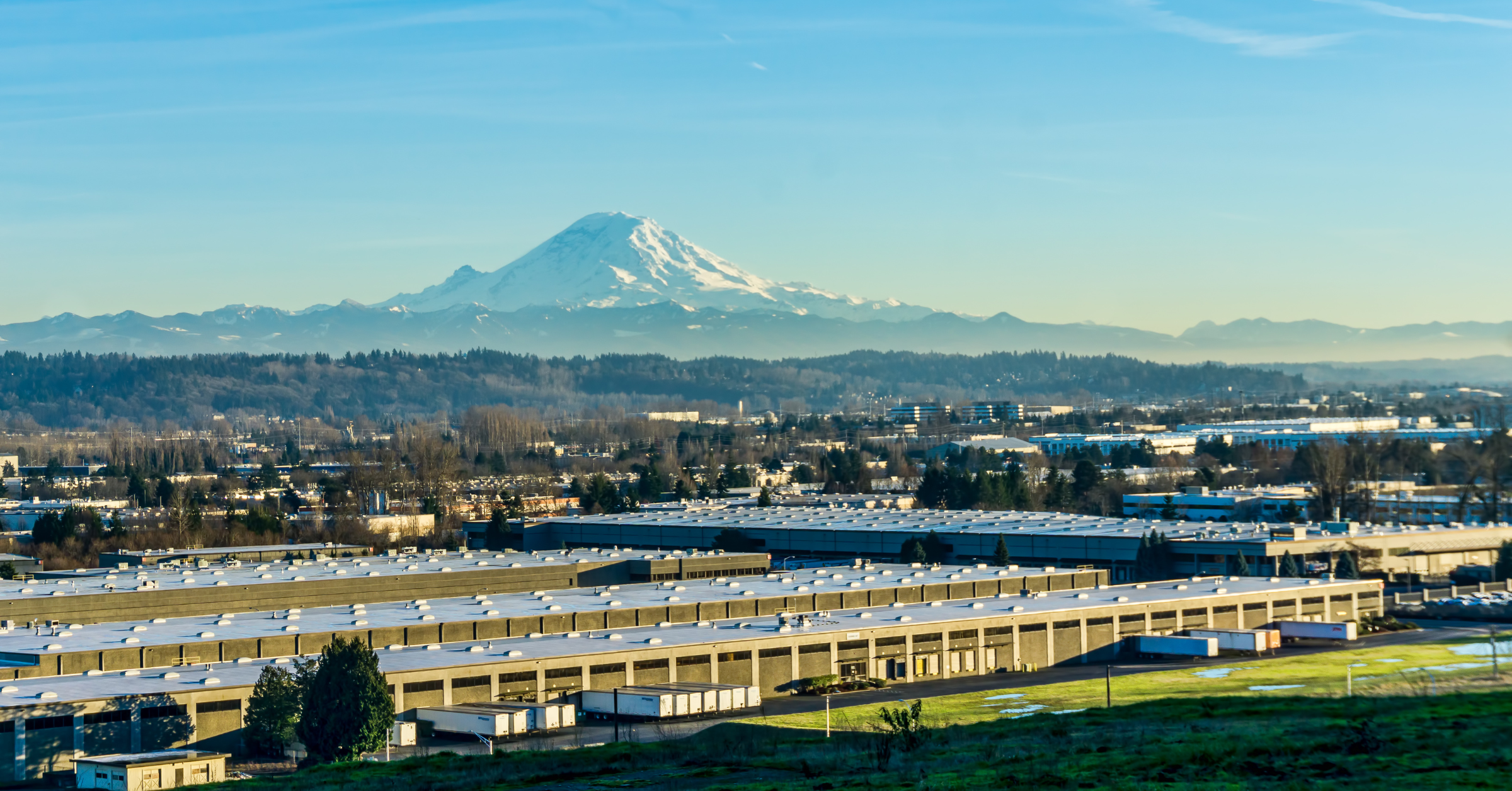 SeaTac area landscape with Mount Rainier in the background